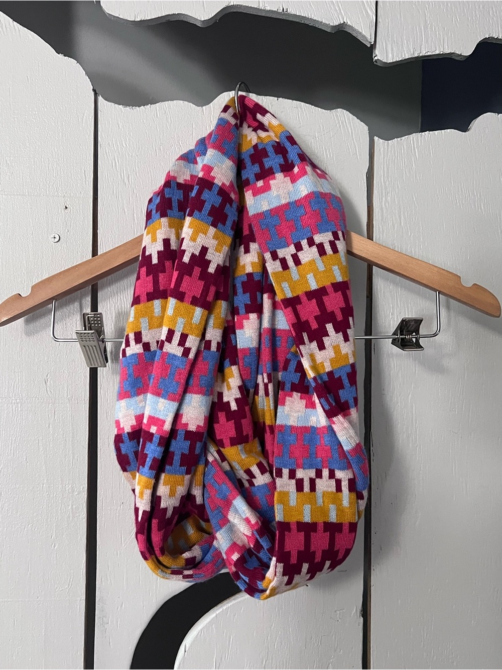 Sundance Multicolor Geometric Infinity Scarf
Cashmere Blended